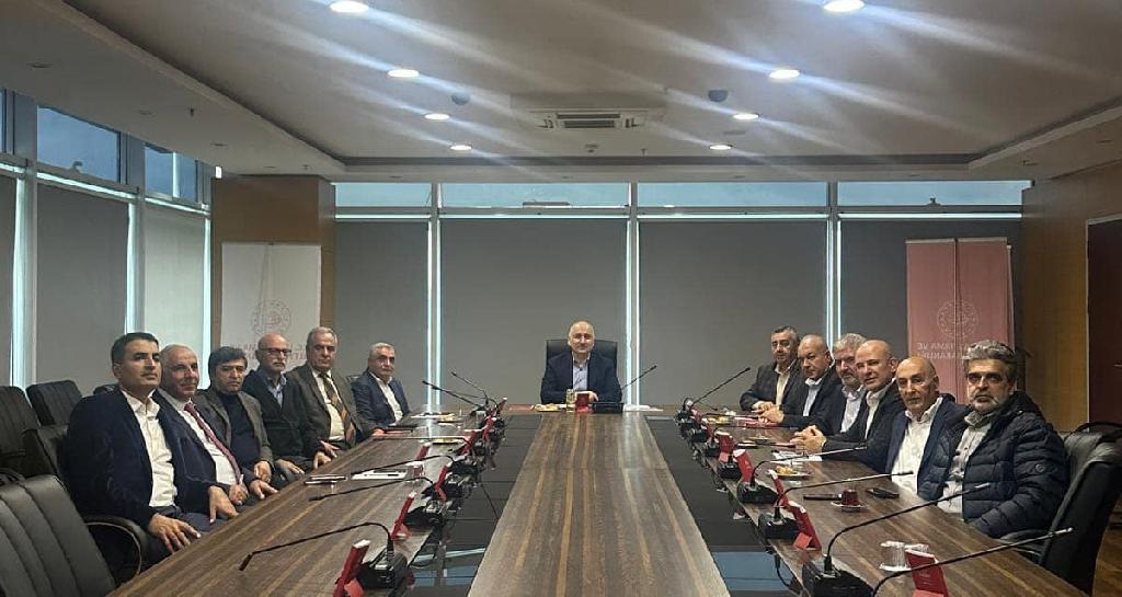 TBMM ULAŞTIRMA VE ALTYAPI KOMİSYONU BAŞKANI ADİL KARAİSMAİLOĞLU İLE GÖRÜŞME