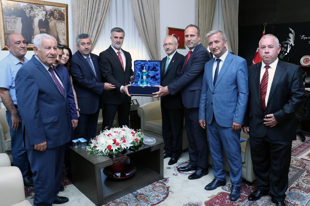 TÖHOB'UN CHP GENEL BAŞKANINA ZİYARETİ